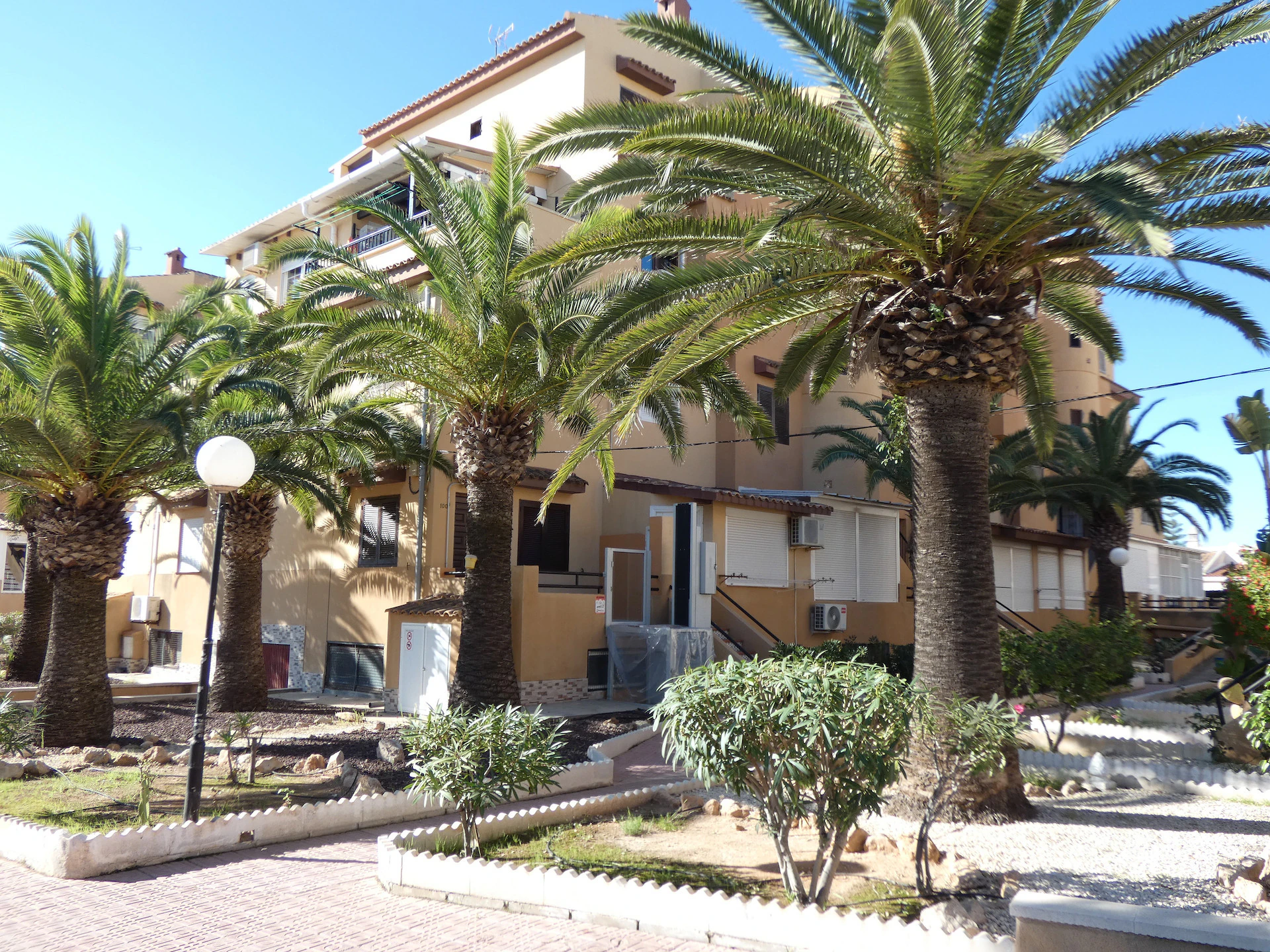Flat for sale in Torrelamata