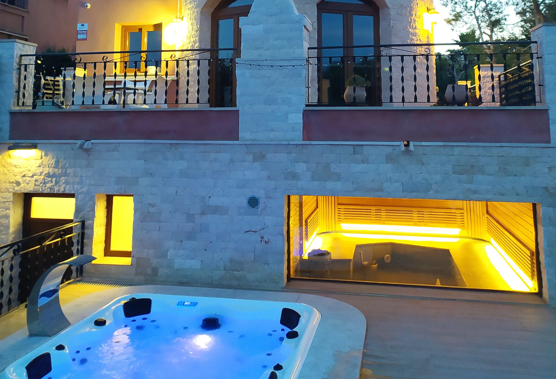 Villa for sale in San Miguel De Salinas