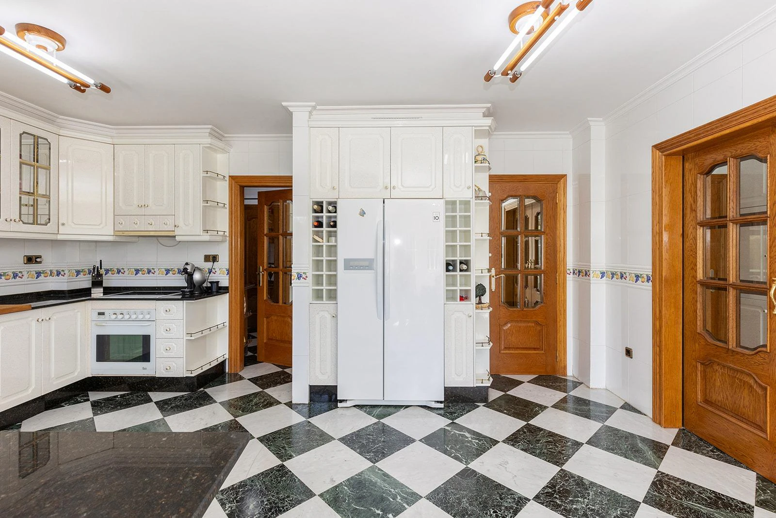Opportunity for a luxury villa with more than 500m2 of living space