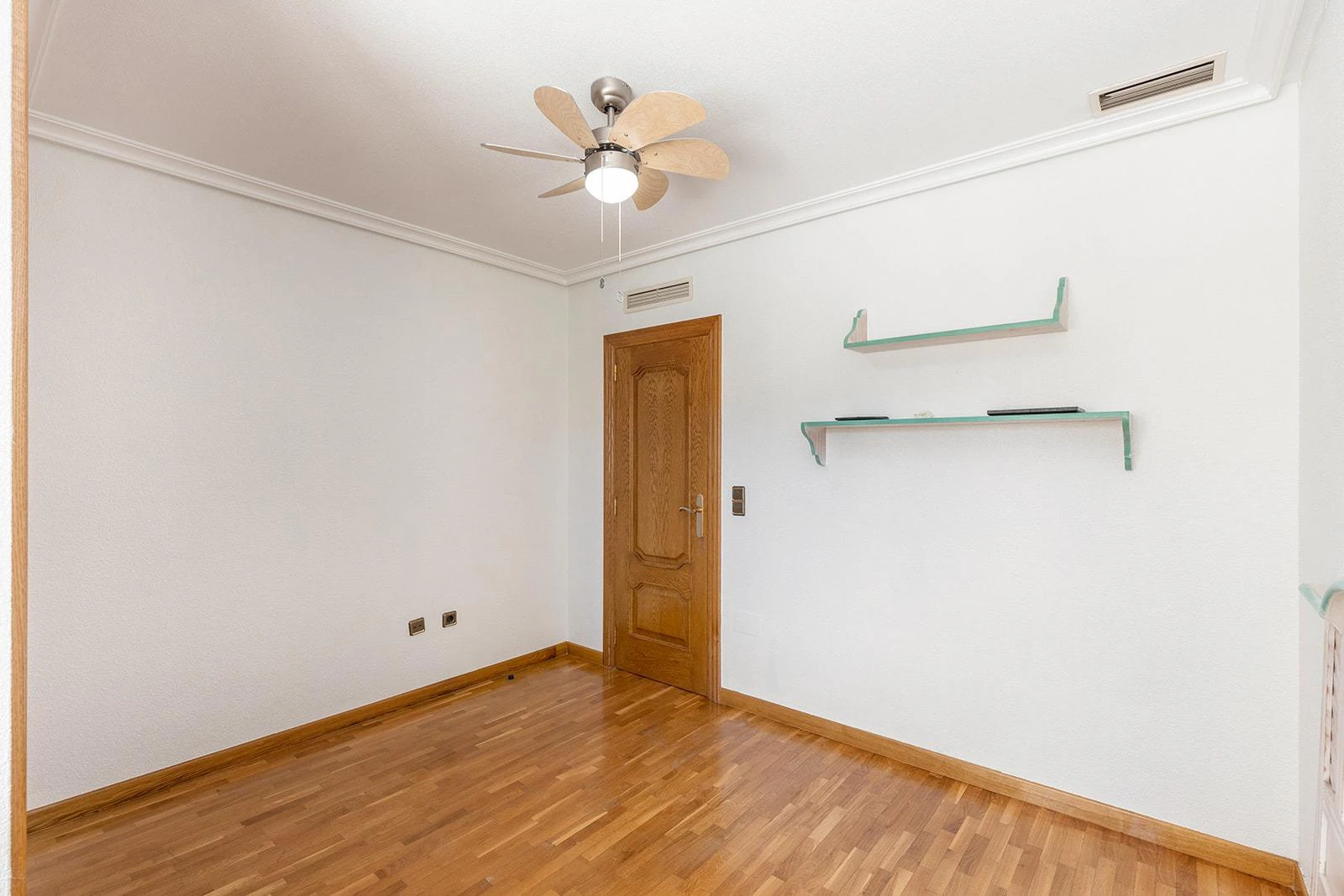 Opportunity for a luxury villa with more than 500m2 of living space