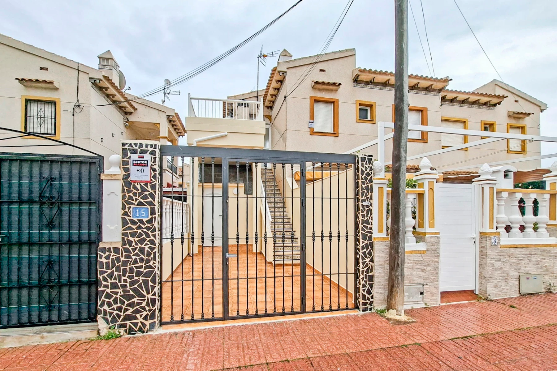 Bungalow for sale in Orihuela Costa