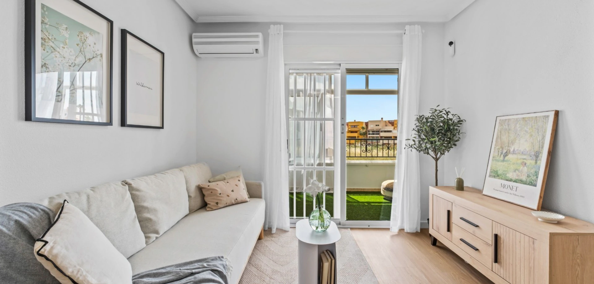 Flat for sale in Orihuela Costa