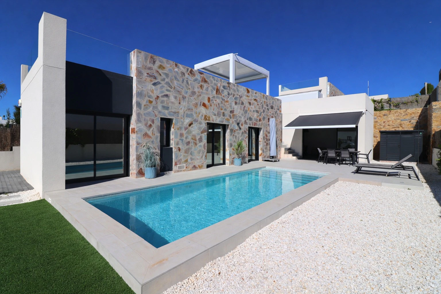 Villa te verkoop in Algorfa