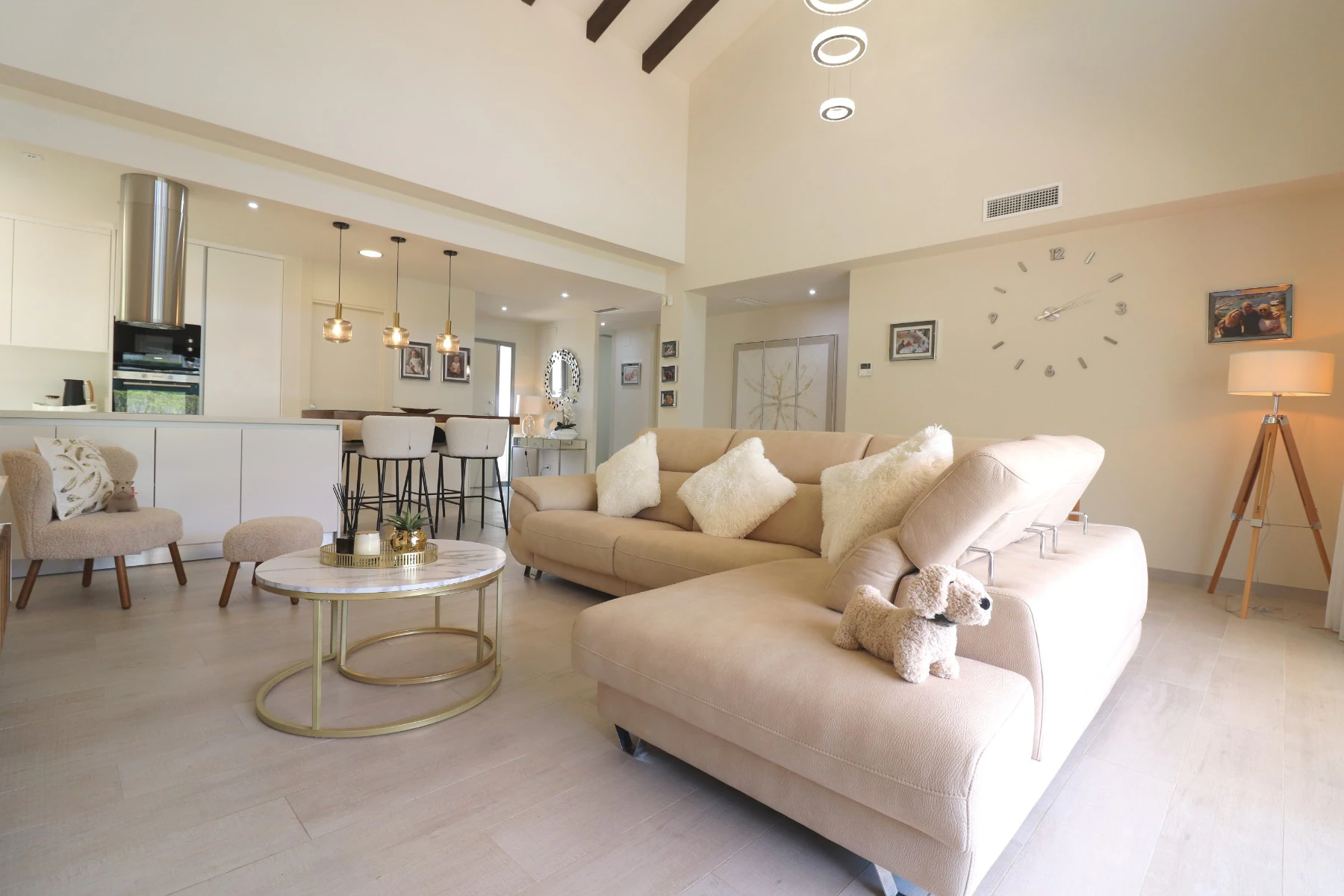 Villa for sale in Algorfa