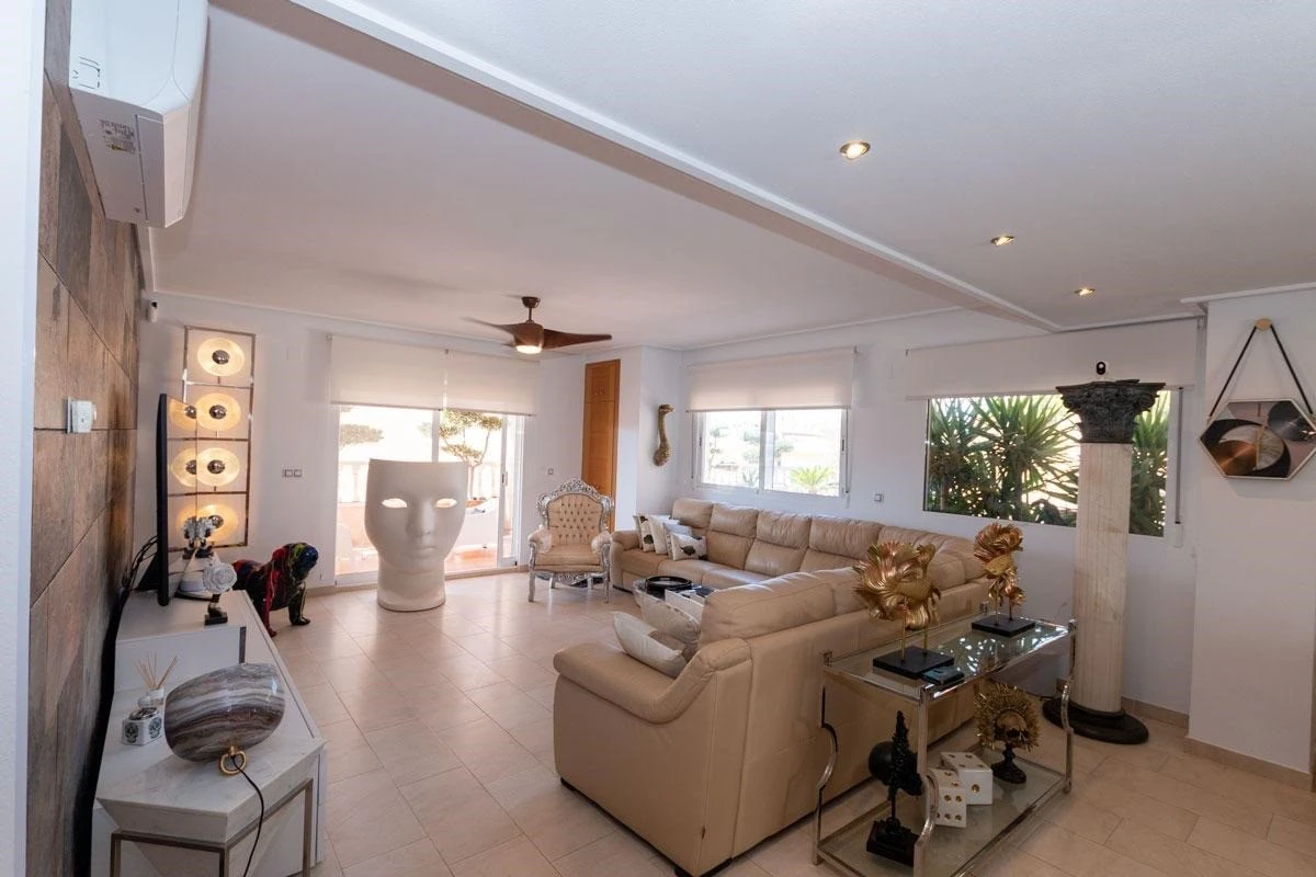 Flat for sale in Orihuela Costa