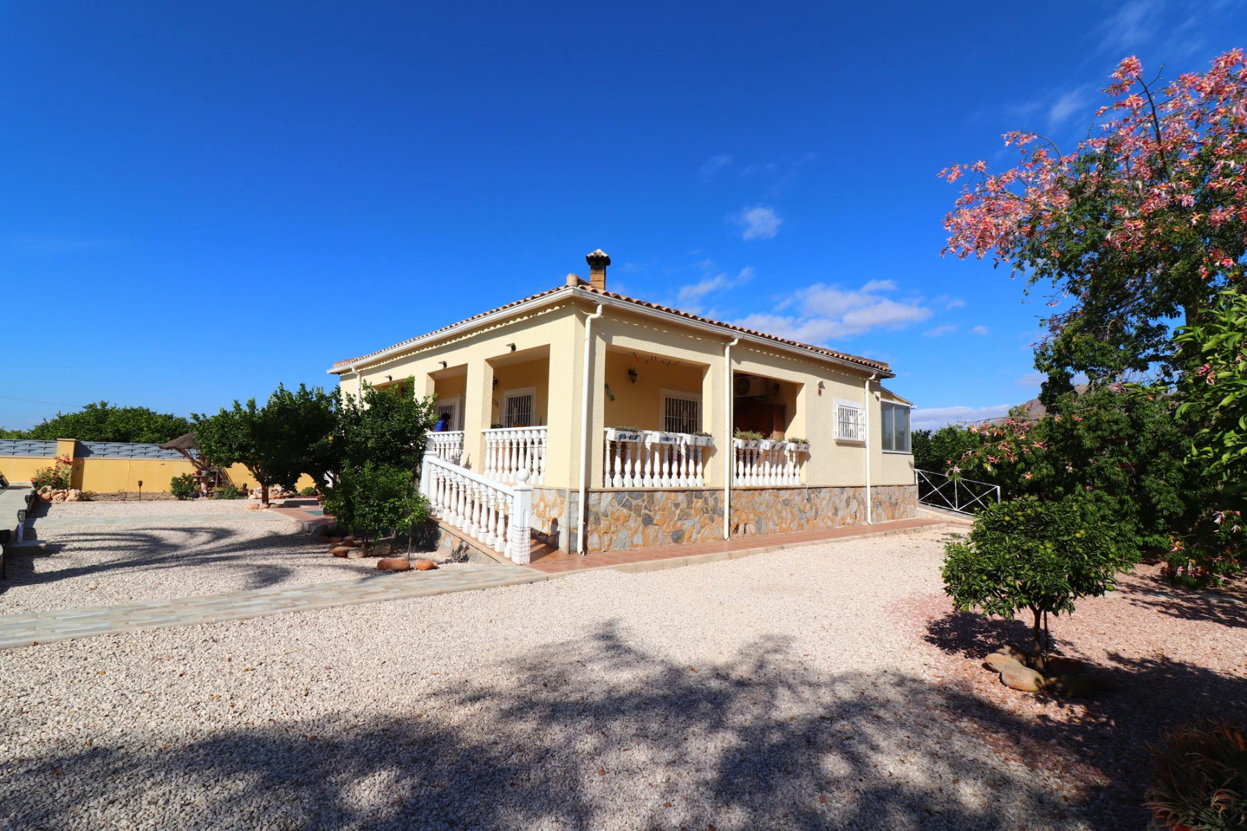 Country house for sale in Orihuela