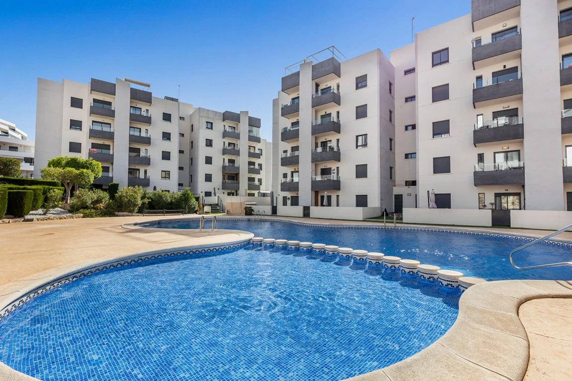 Flat for sale in San Miguel De Salinas