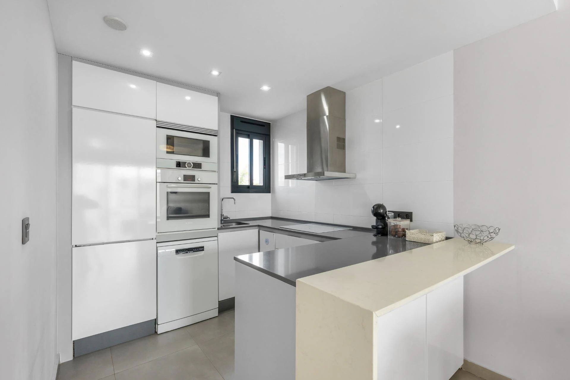 Lägenhet på övervåningen med privat solterrass – Oasis Beach 7, Punta Prima (Torrevieja)