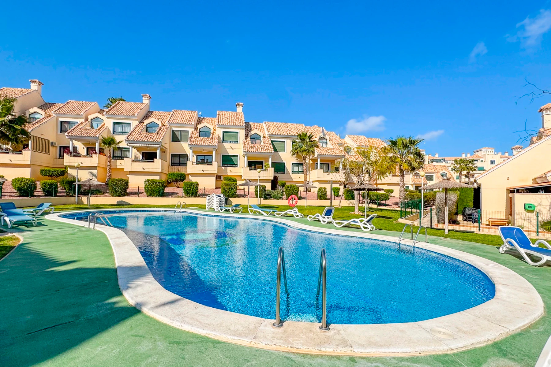 Flat for sale in Orihuela Costa