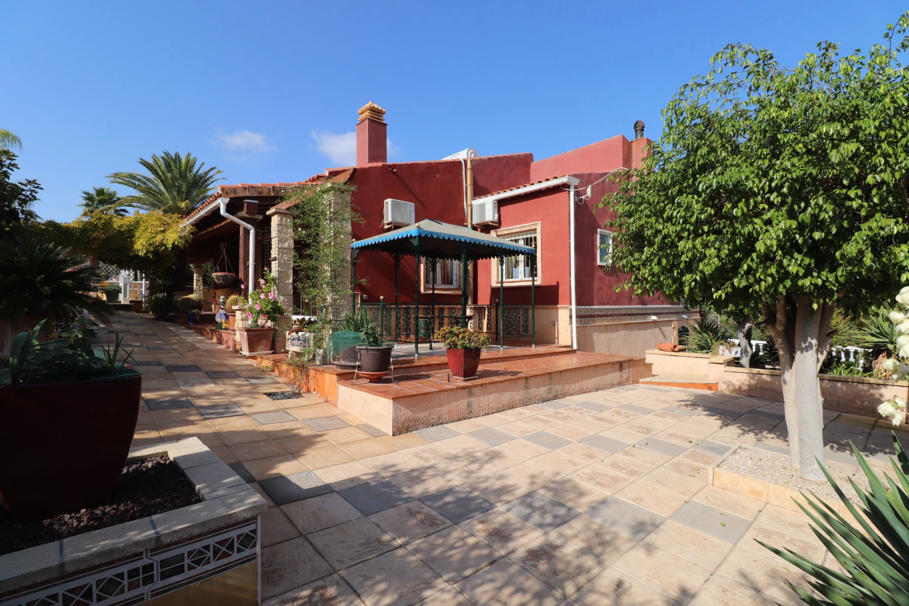 Villa for sale in Algorfa
