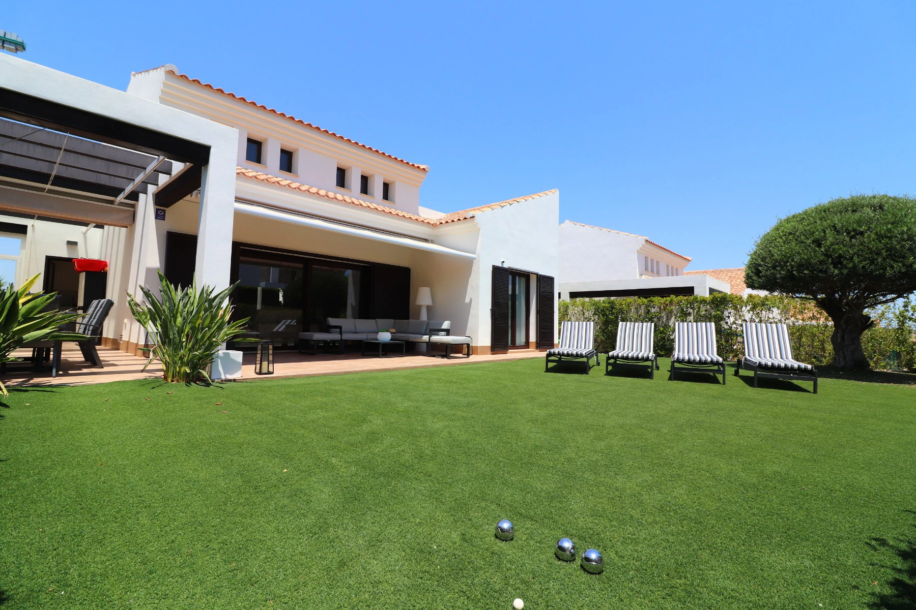 Villa for sale in Algorfa