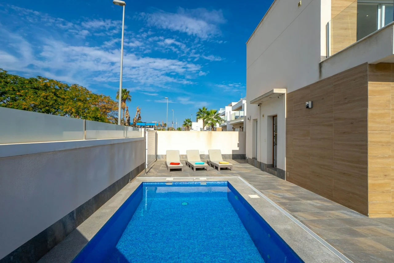 Villa zum verkauf in Pilar De La Horadada