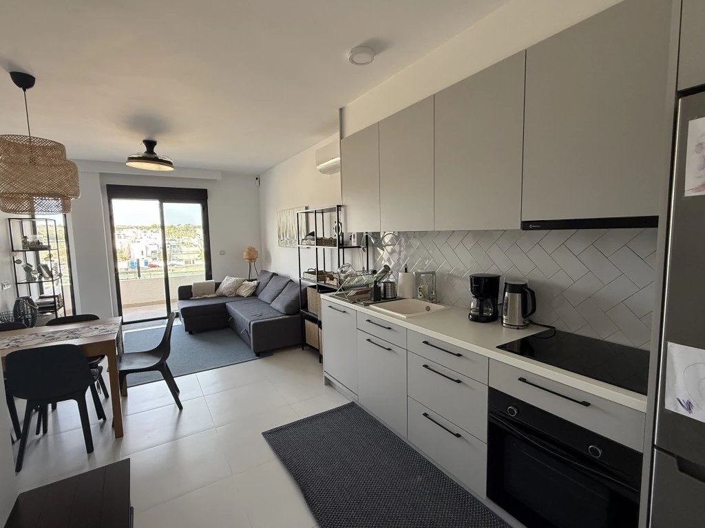 Flat for sale in San Miguel De Salinas