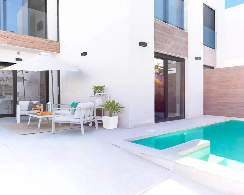 Villa for sale in Benijofar