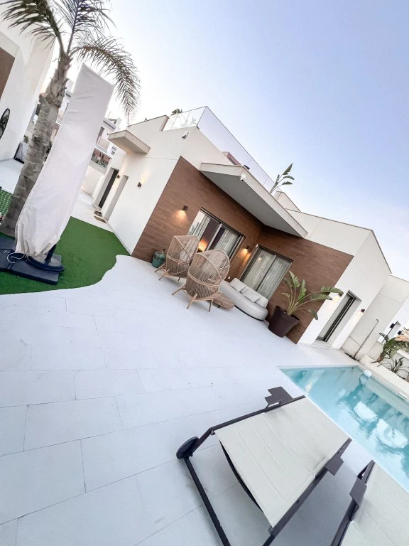 Villa à la vente à San Miguel De Salinas