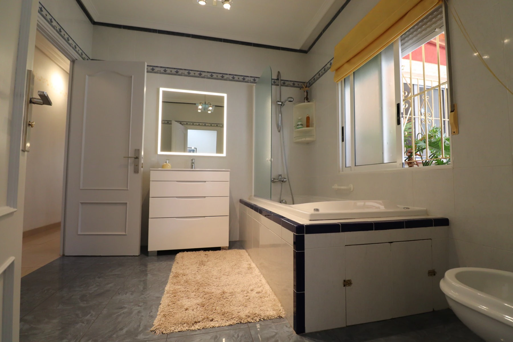 Villa for sale in Algorfa