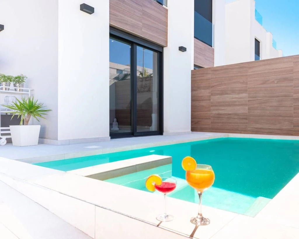 Villa for sale in Benijofar