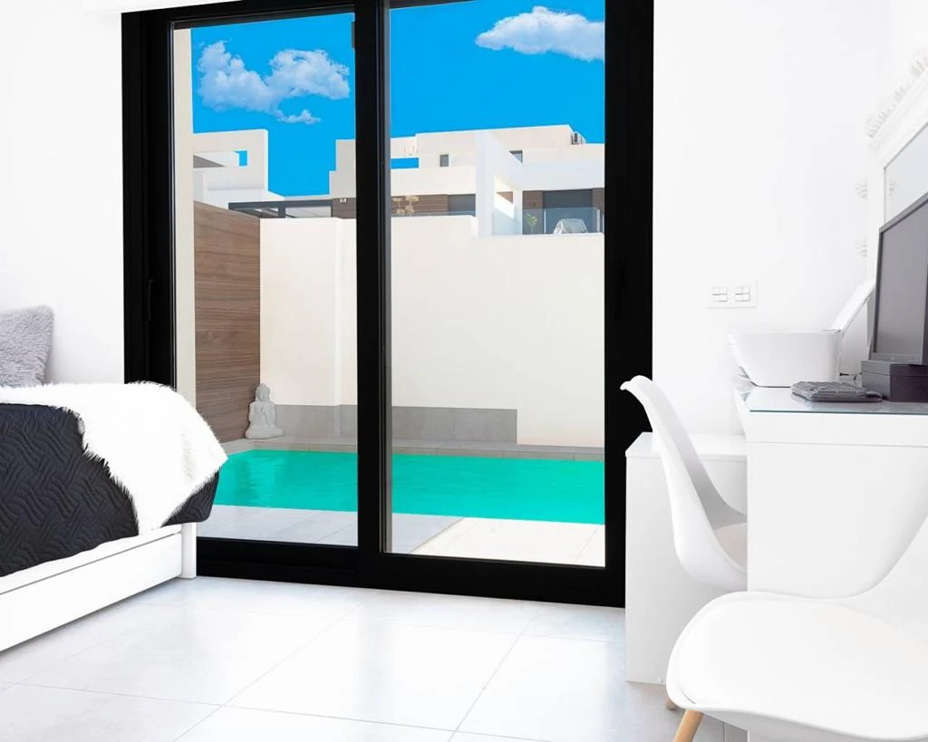 Villa for sale in Benijofar