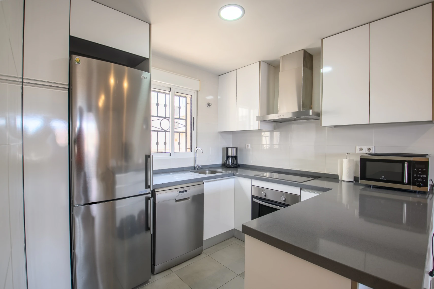 Modernised 2-Bedroom Bungalow for Sale in Dream Hills II Roof Terrace Open Views