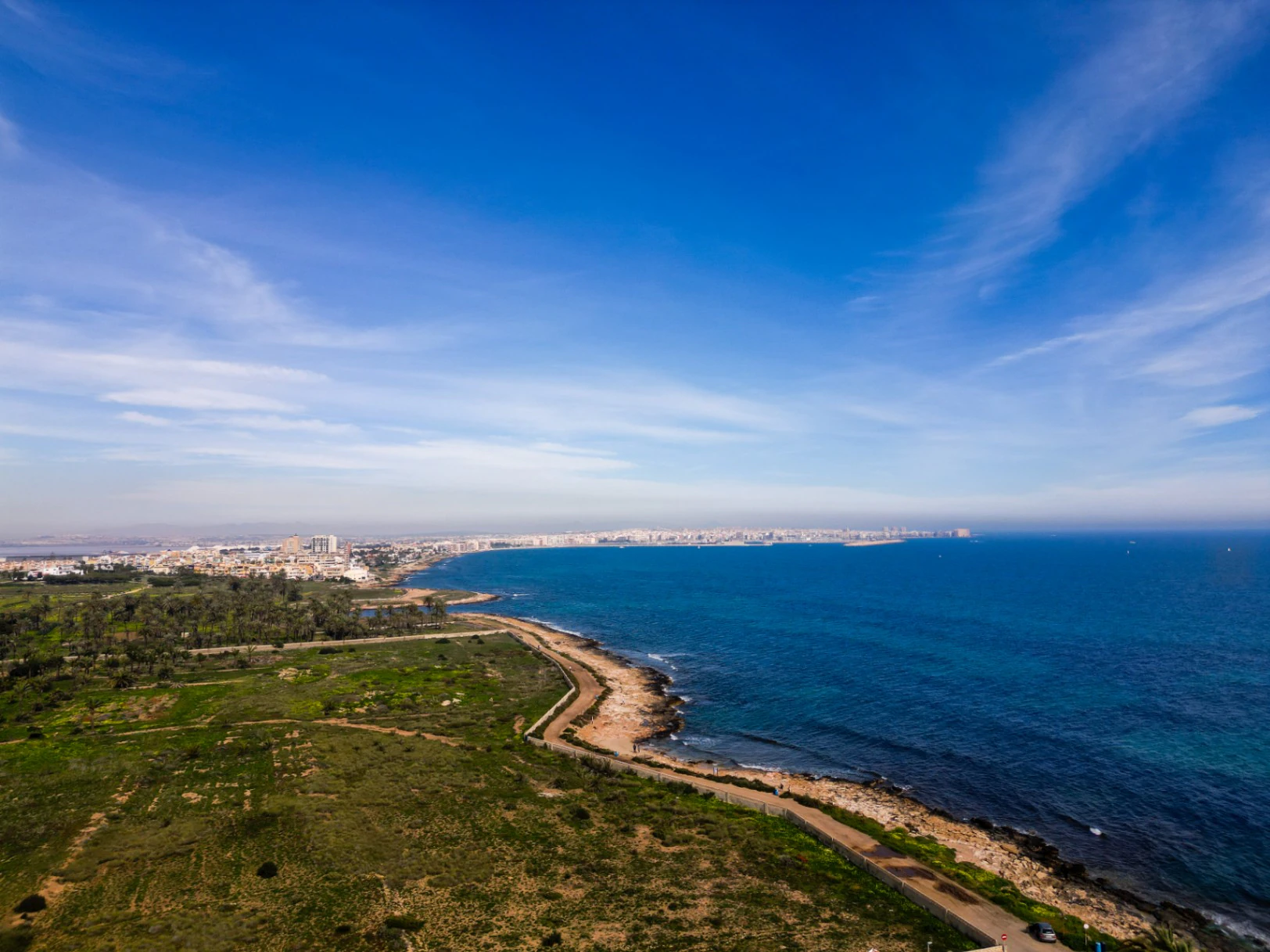 Appartement moderne de 3 chambres à vendre à Punta Prima près de Cala Piteras