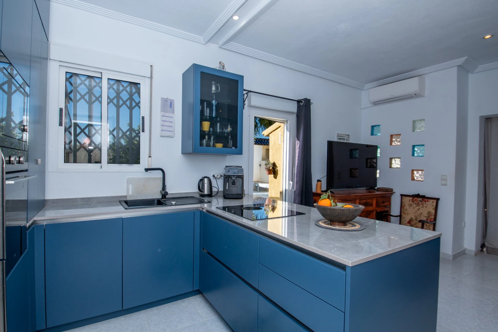 Erdgeschoss-Bungalow zu verkaufen – La Mata Gebiet, große Außenfläche, Poolblick