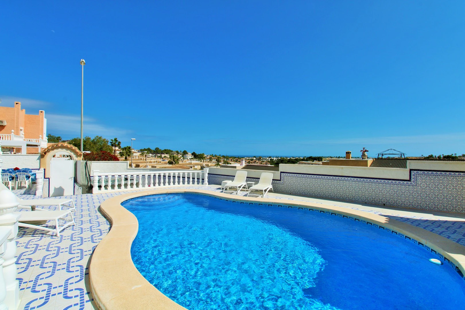 Villa à la vente à Villamartin