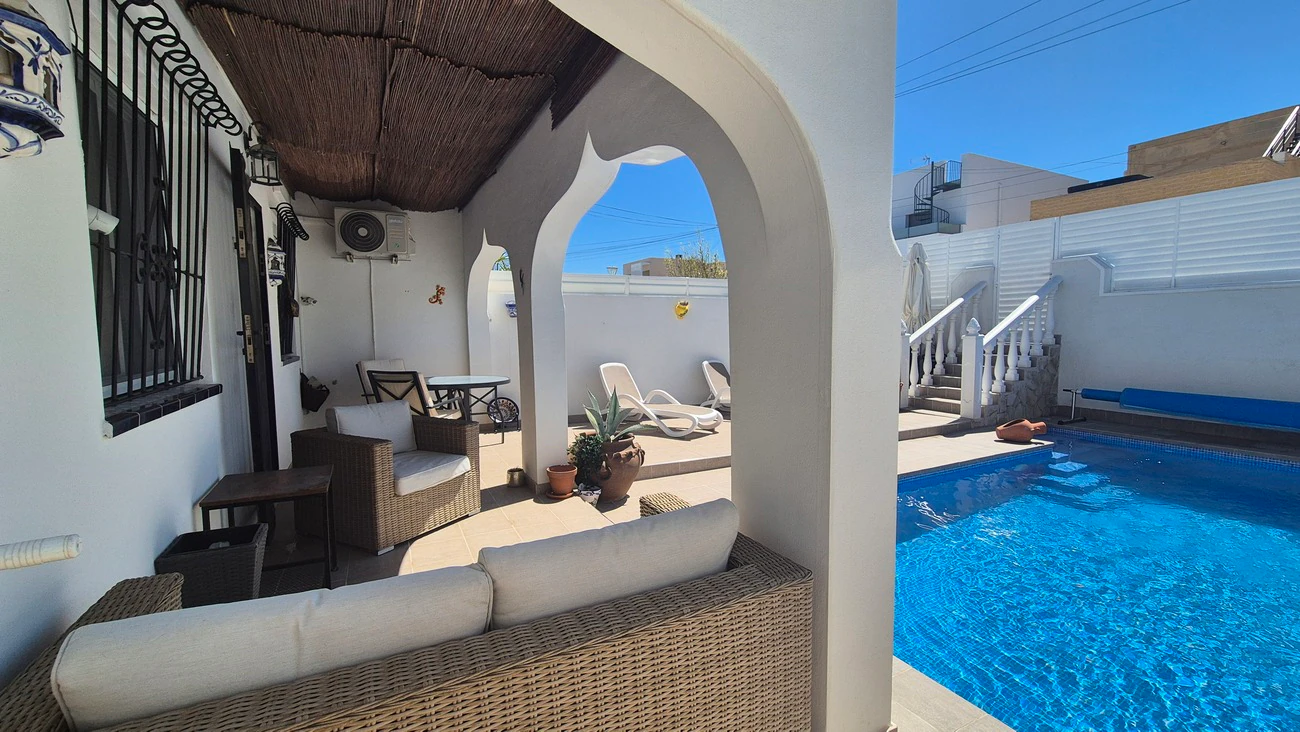 Maison jumelée à la vente à Villamartin
