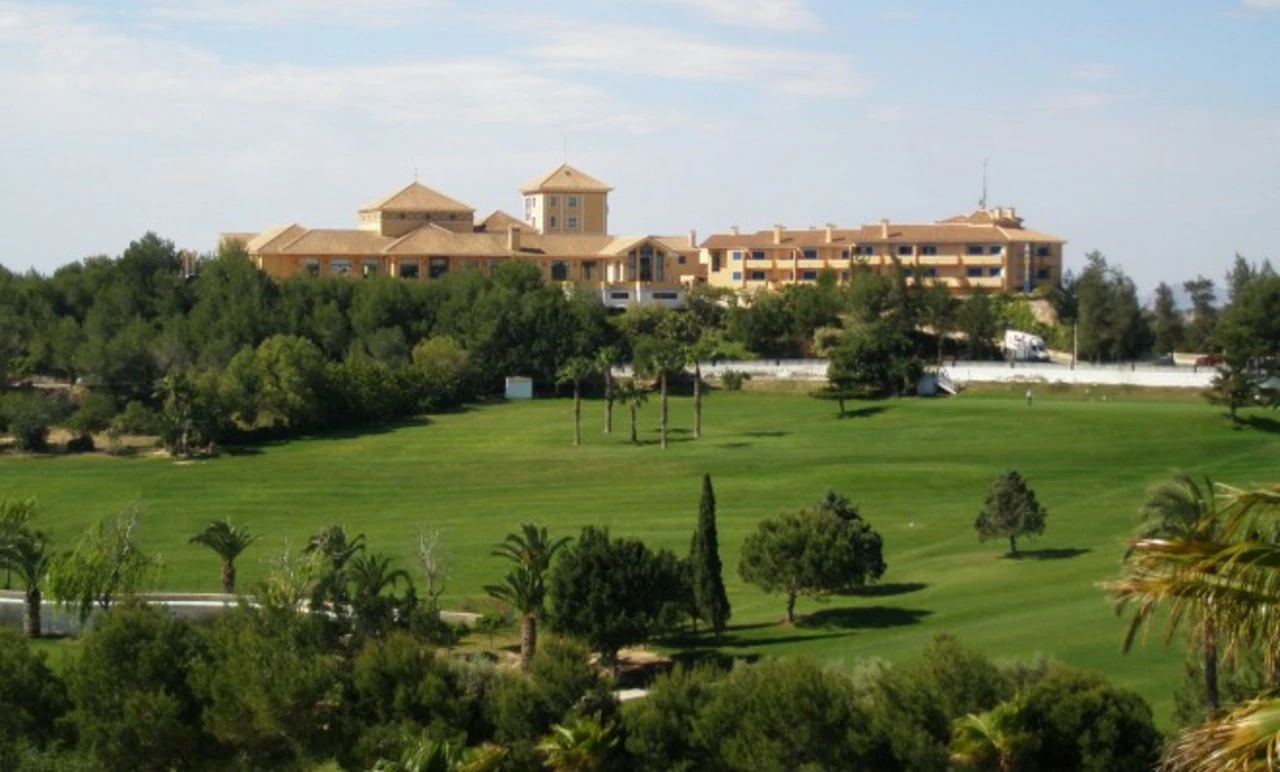 Flat for sale in Campoamor R-5