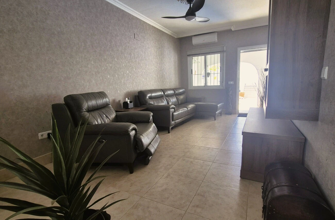 Maison jumelée à la vente à Villamartin