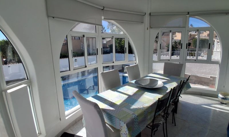 Villa til salg i Rojales