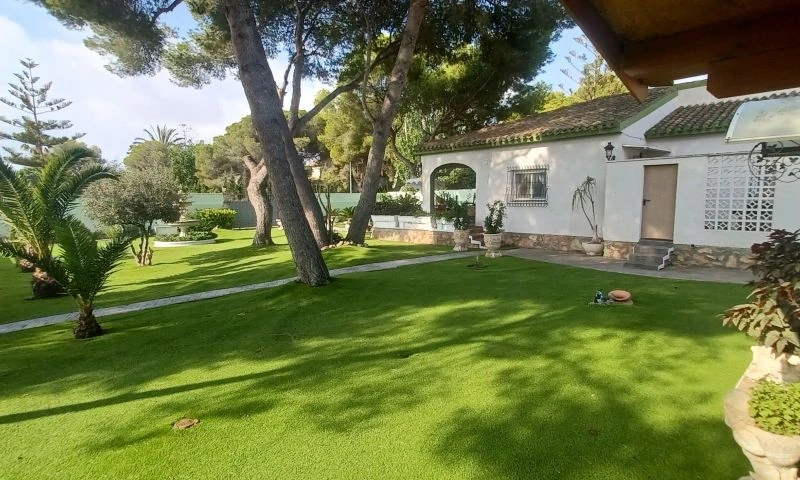Villa à la vente à Orihuela Costa