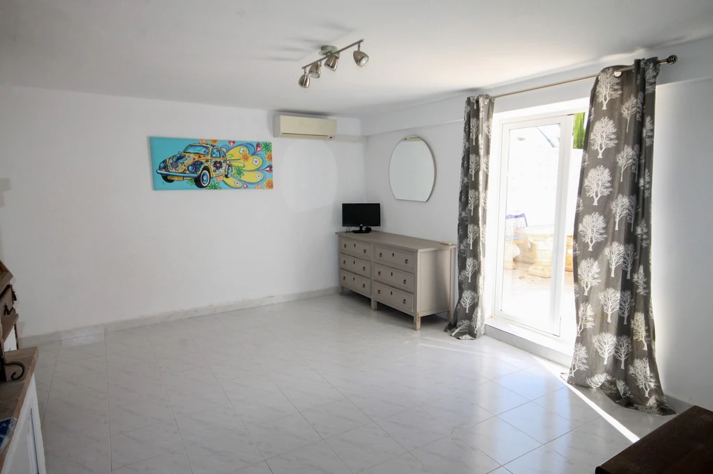 Villa for sale in San Miguel De Salinas