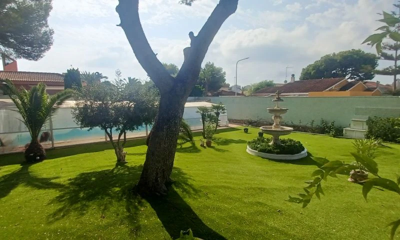 Villa à la vente à Orihuela Costa