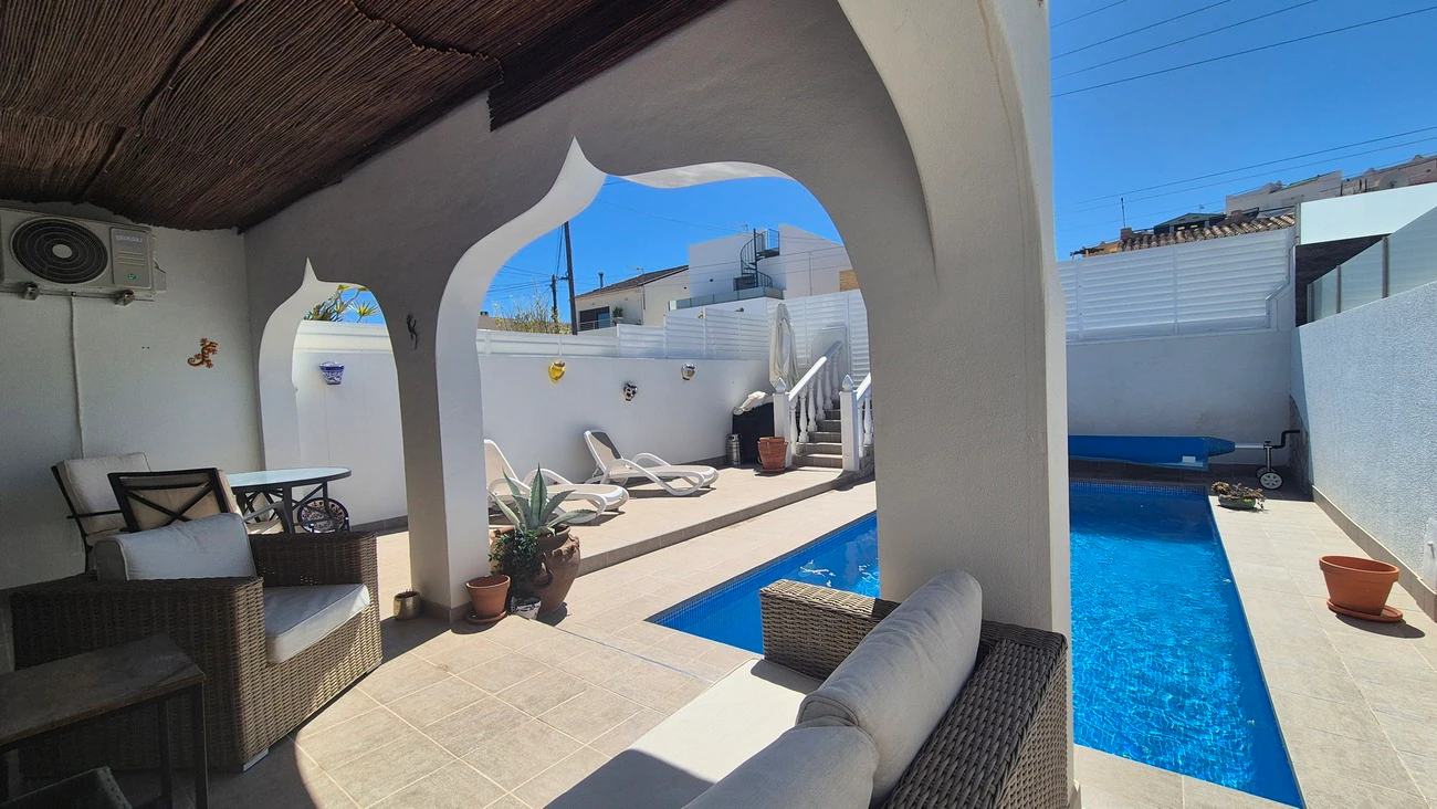 Maison jumelée à la vente à Villamartin
