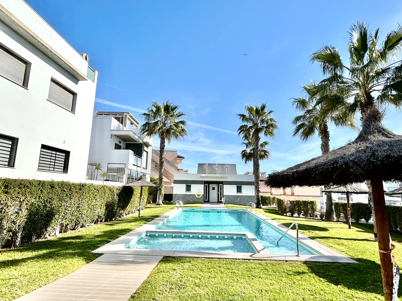 Flat for sale in Punta Prima