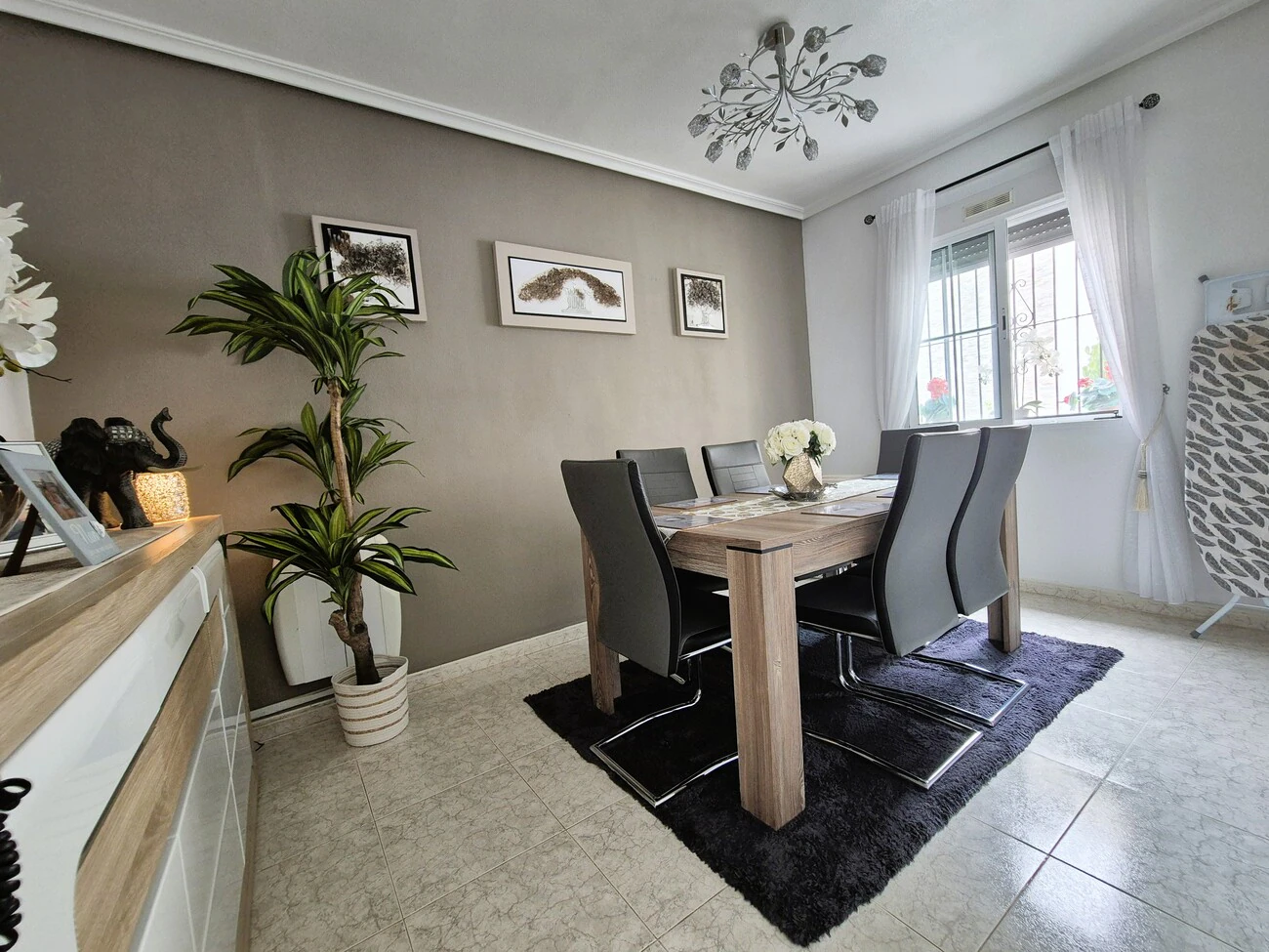 Villa à la vente à Villamartin