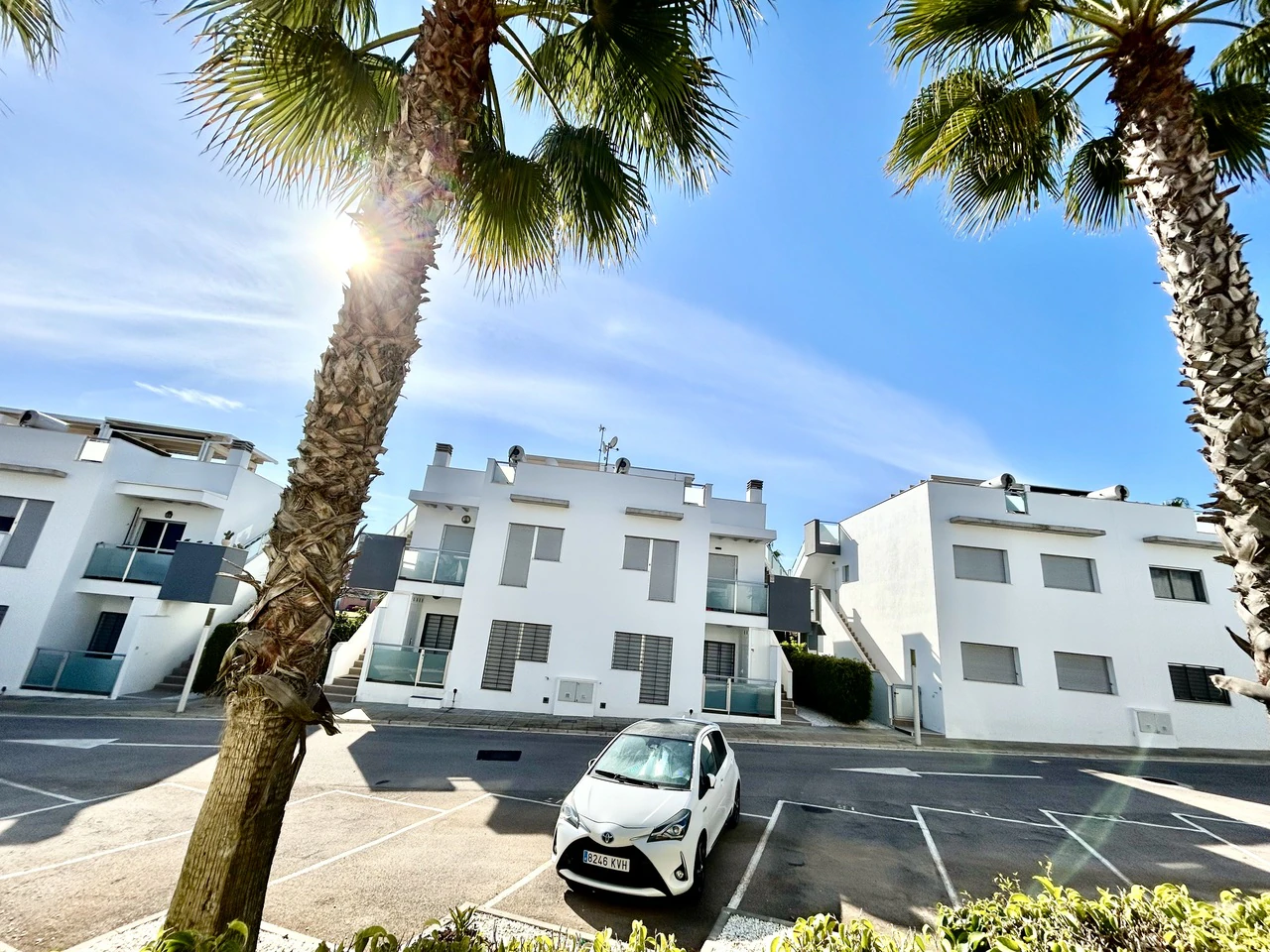 Flat for sale in Punta Prima