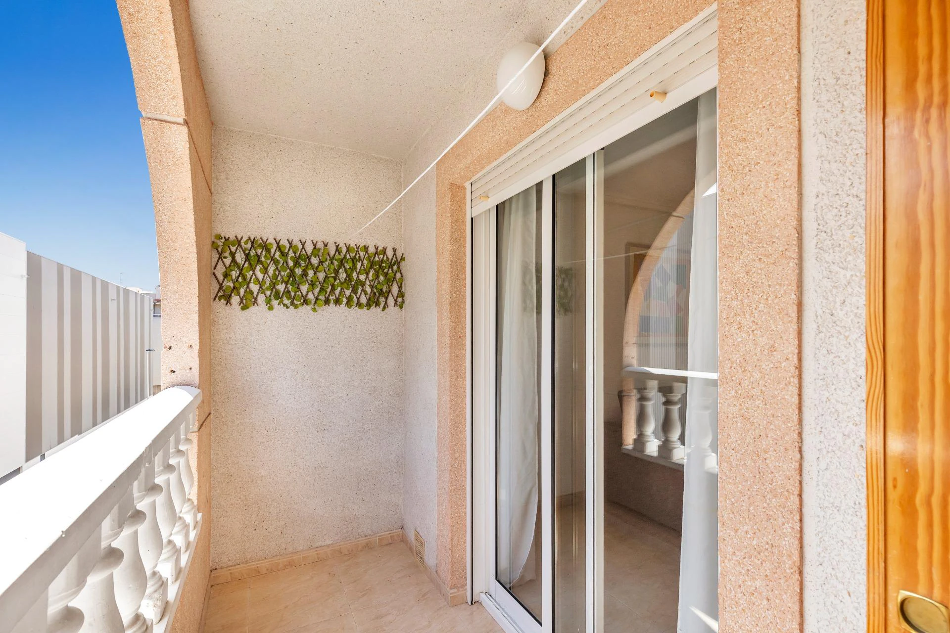 Studio avec piscine et exposition sud à 700 m de la Playa del Cura à Torrevieja