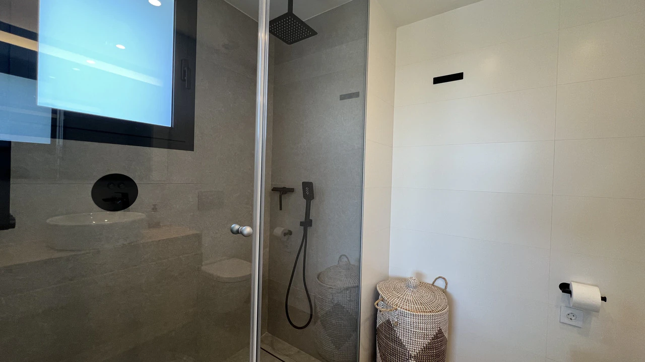 Flat for sale in Las Colinas Golf Resort