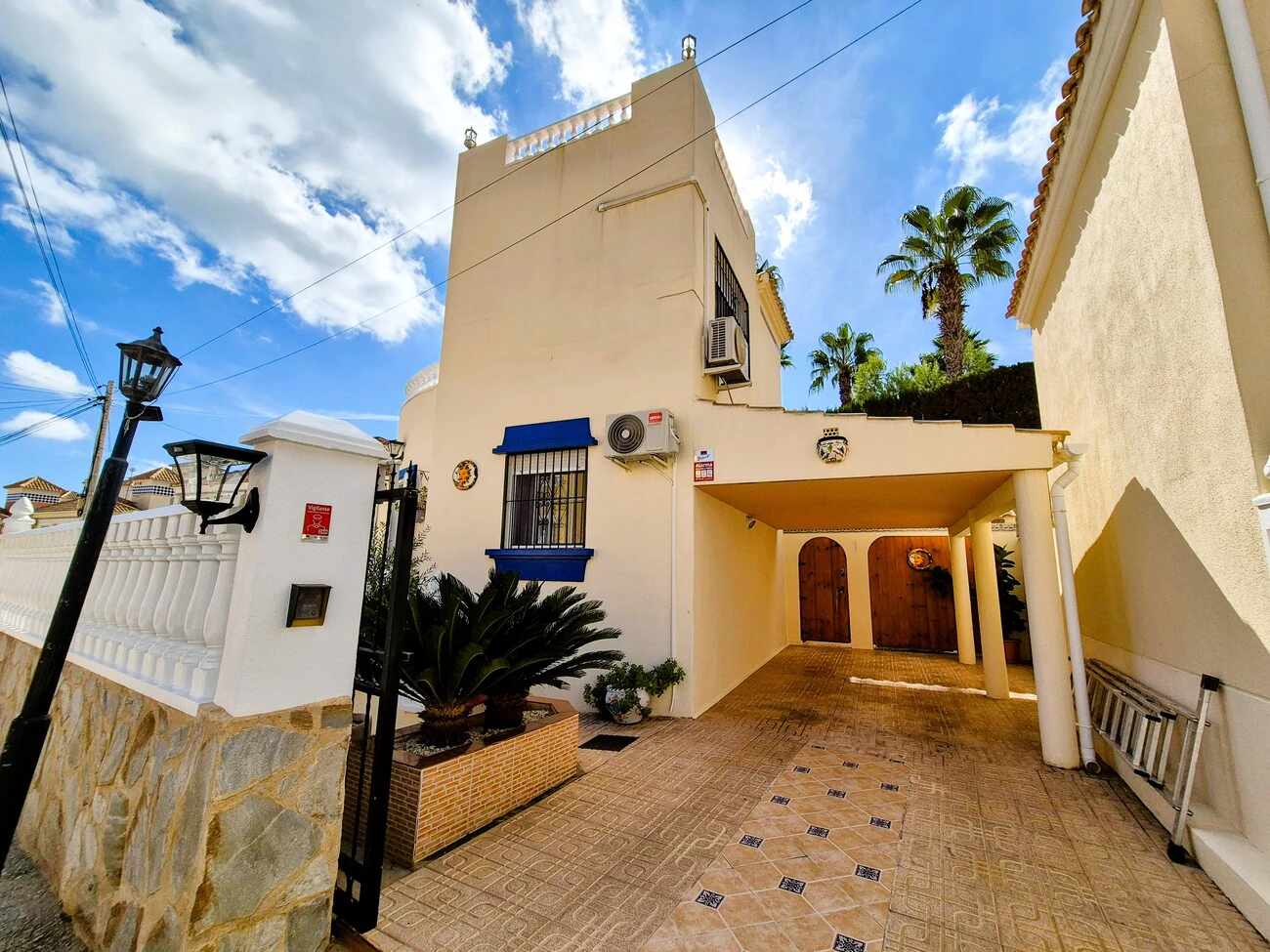 Villa à la vente à Villamartin
