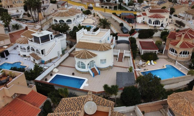 Villa til salg i Rojales