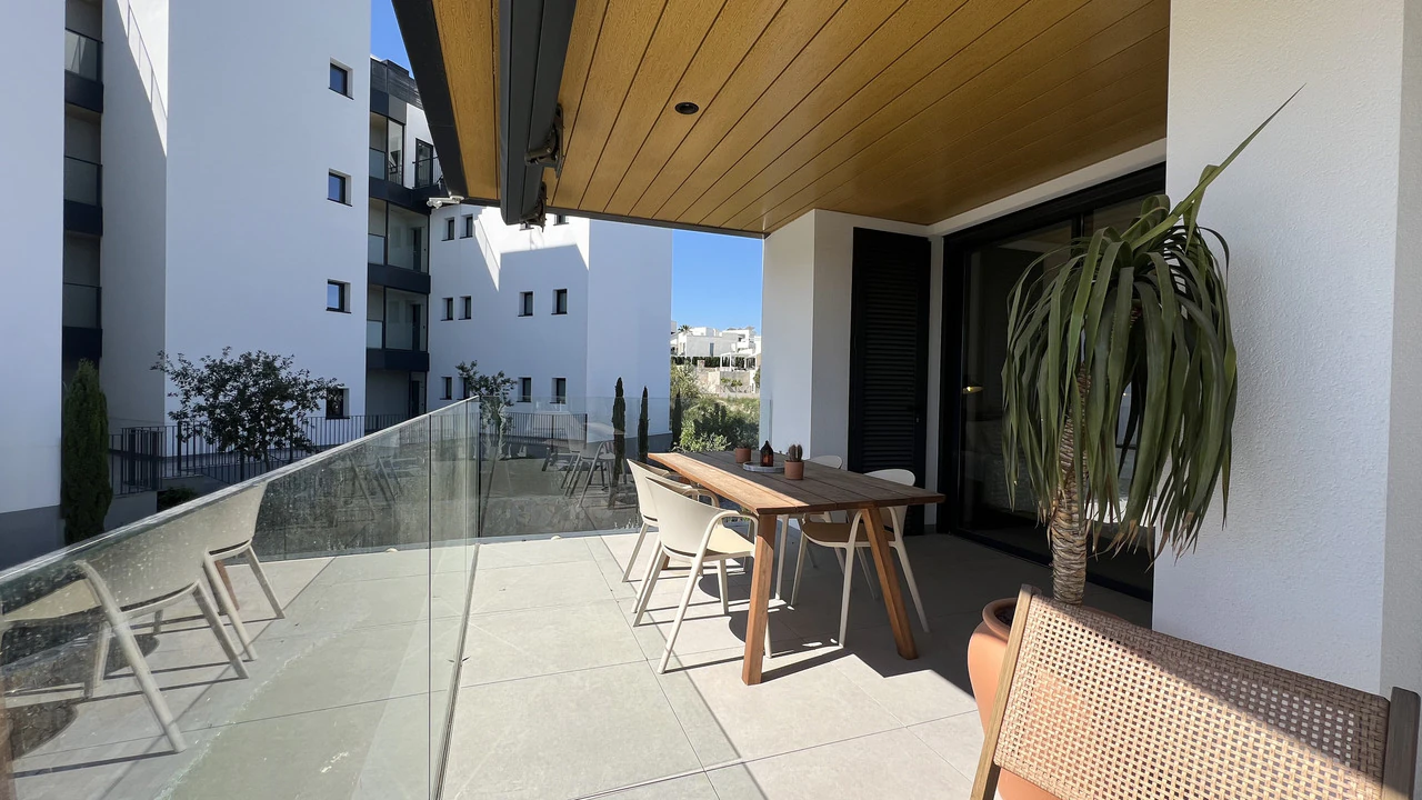 Flat for sale in Las Colinas Golf Resort