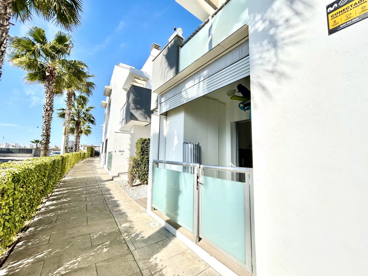 Flat for sale in Punta Prima