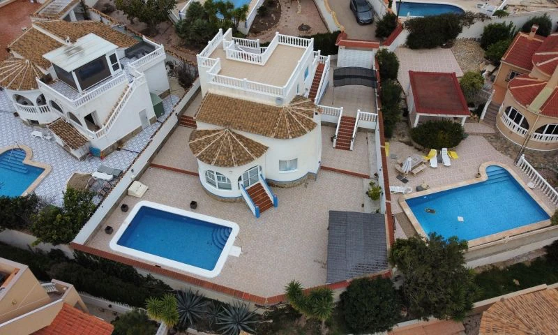 Villa til salg i Rojales