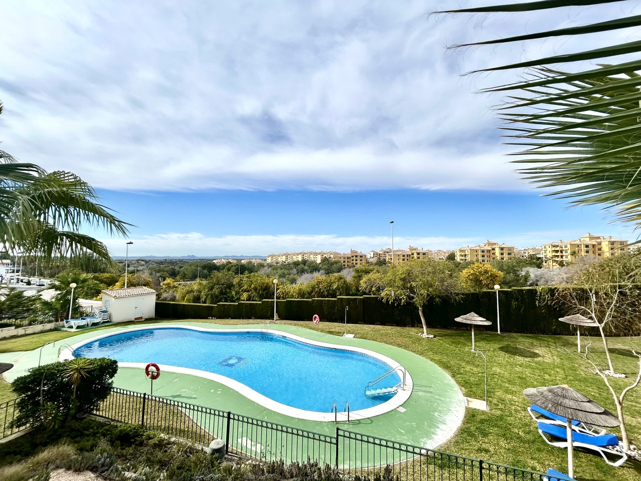 Flat for sale in Campoamor R-5