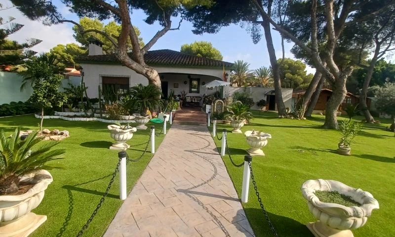 Villa à la vente à Orihuela Costa