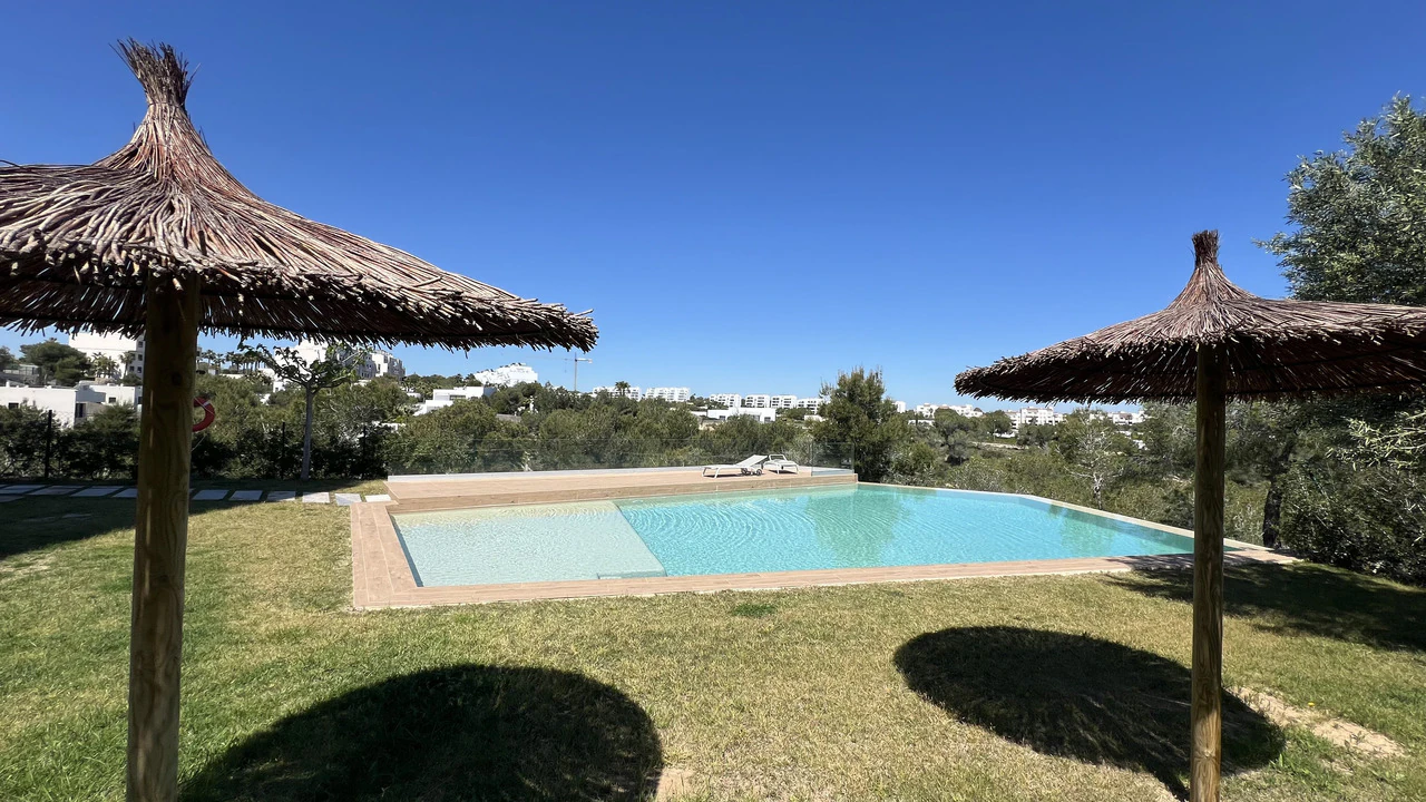 Flat for sale in Las Colinas Golf Resort