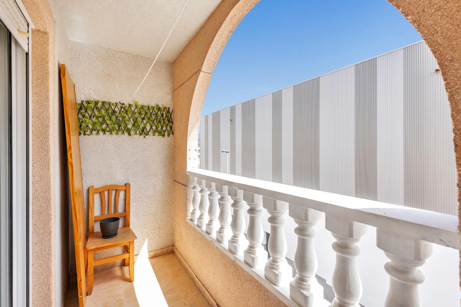 Studio avec piscine et exposition sud à 700 m de la Playa del Cura à Torrevieja