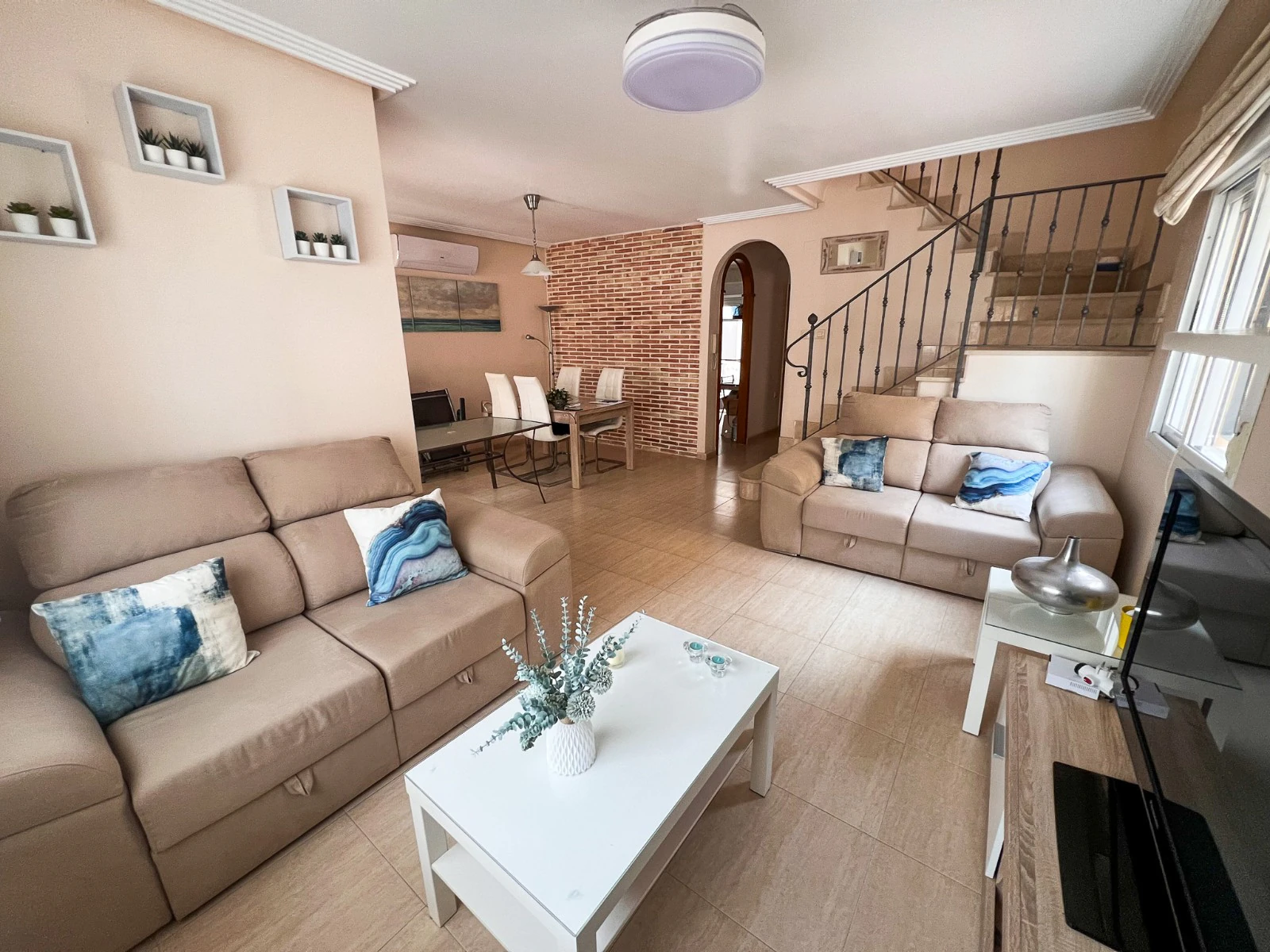 Maison jumelée à la vente à Pilar De La Horadada