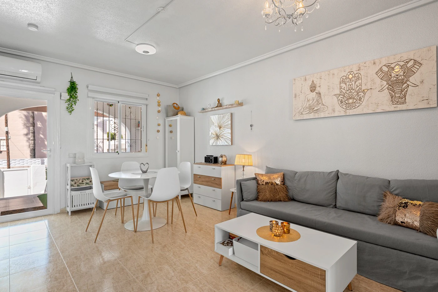 Casa adosada en venta en Benijófar